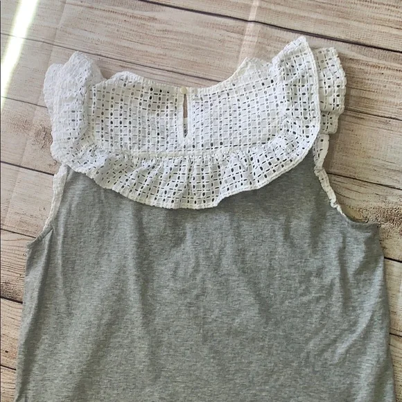 J Crew Gray and White Lace Trim Top - Picture 5 of 7